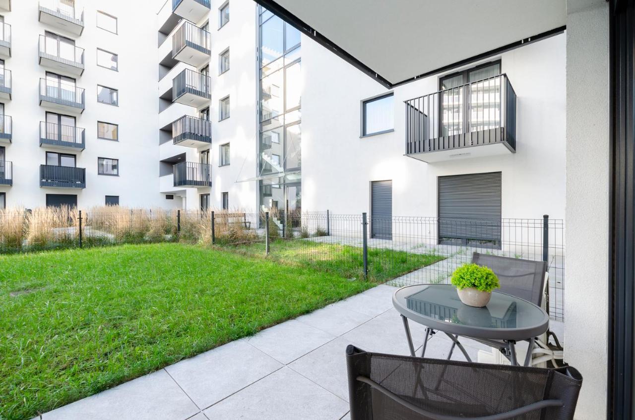 Sky Home- Rose Apartament -Manufaktura, Bezplatny Parking, Klima, Dostep Na Kod Łódź Dış mekan fotoğraf
